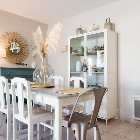 Agapanthes Jolie Maison Proche Et Commerces *
