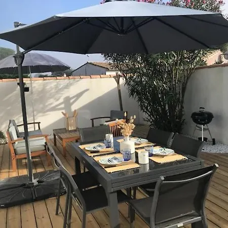 Agapanthes Jolie Maison Proche Et Commerces Holiday home *