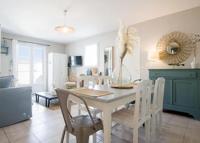 Agapanthes Jolie Maison Proche Et Commerces Сasa de vacaciones Le Bois-Plage-en-Ré