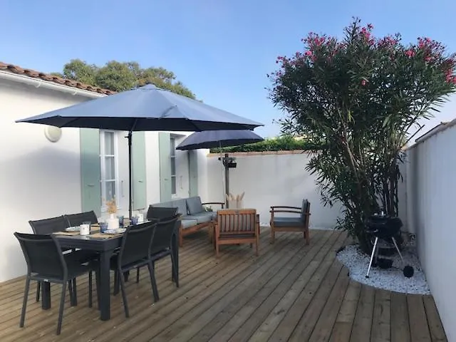 Agapanthes Jolie Maison Proche Et Commerces *